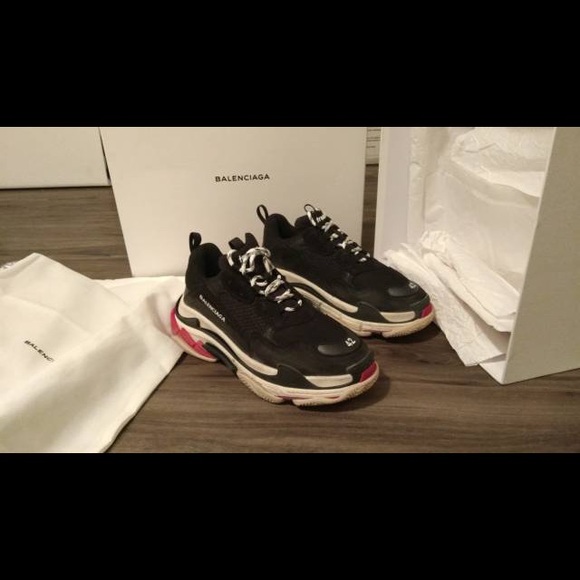 Balenciaga Triple S Sneakers | Black | FARFETCH Balenciaga triple S